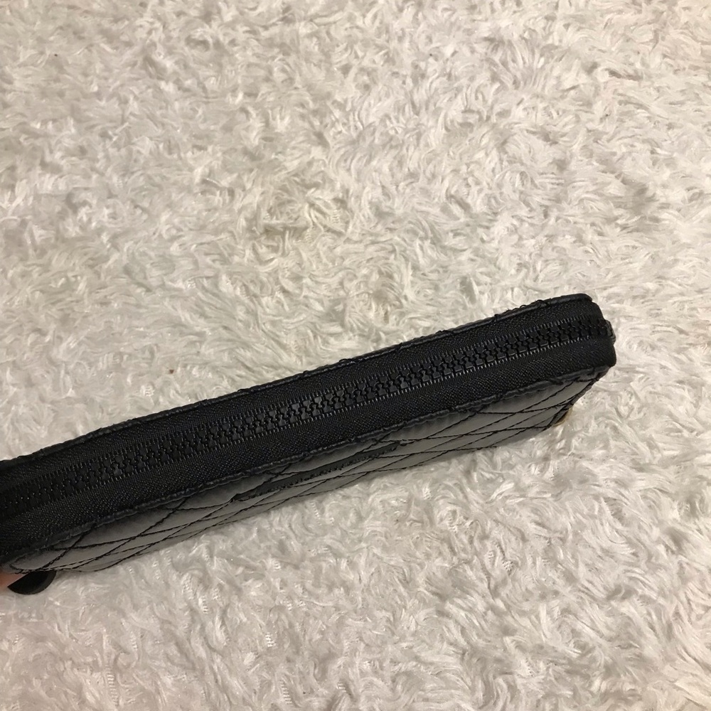 Macbeth Collection Wallet - Picture 5 of 7